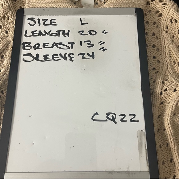 Abercrombie Women’s Tan Sweater L - Picture 4 of 4